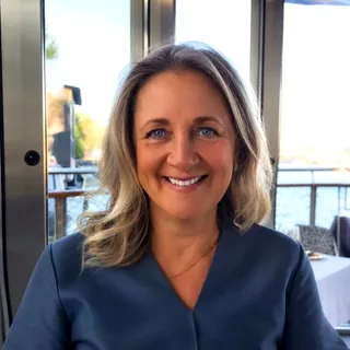 Mylène Di Nino, Management Consultant & Sophrologist